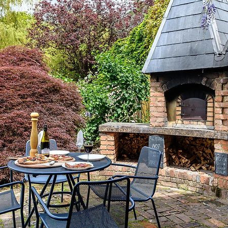 Villa Vineyard Oast Sleeps 25 Wavehorne Esterno foto