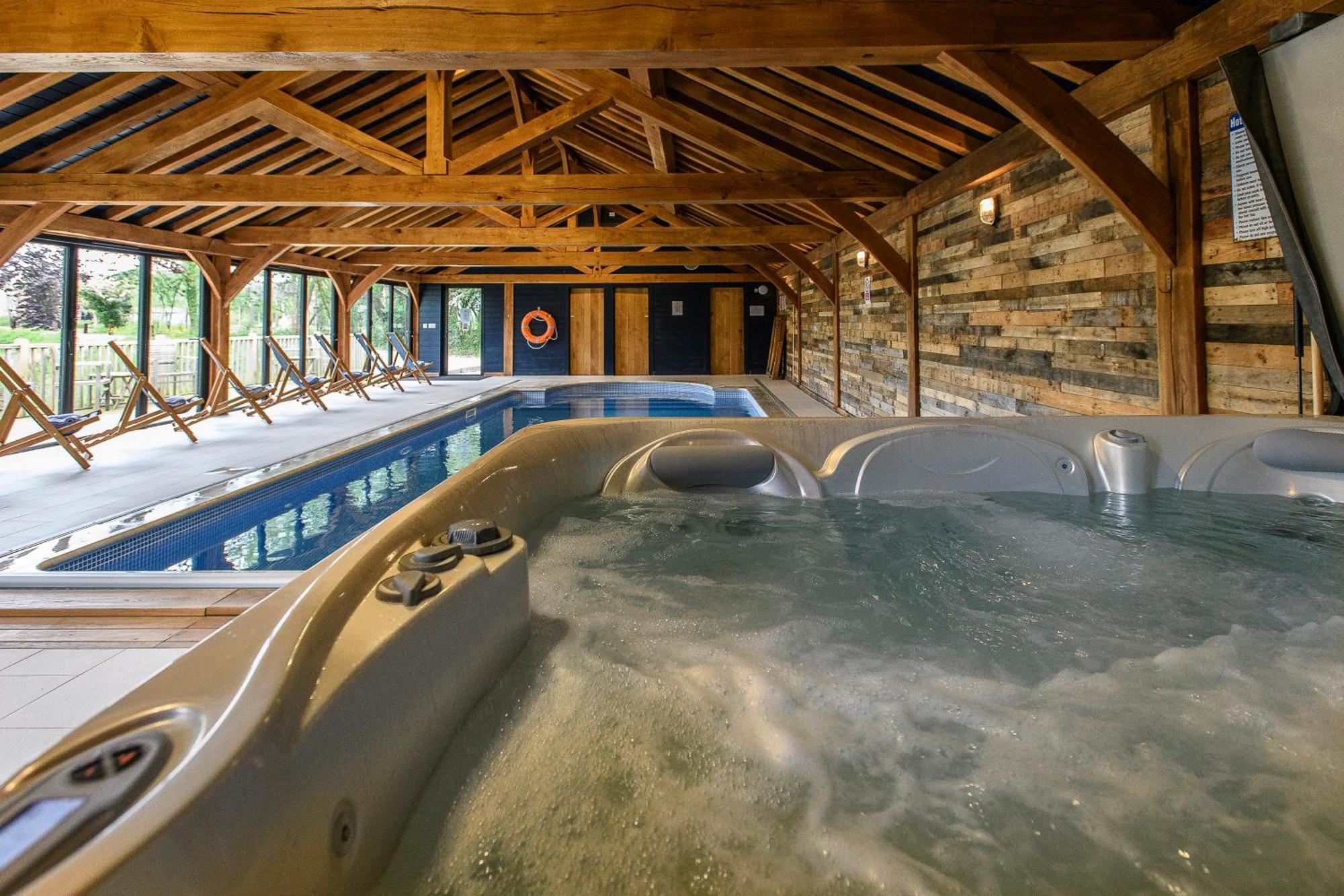 Villa Vineyard Oast Sleeps 25 Wavehorne Esterno foto
