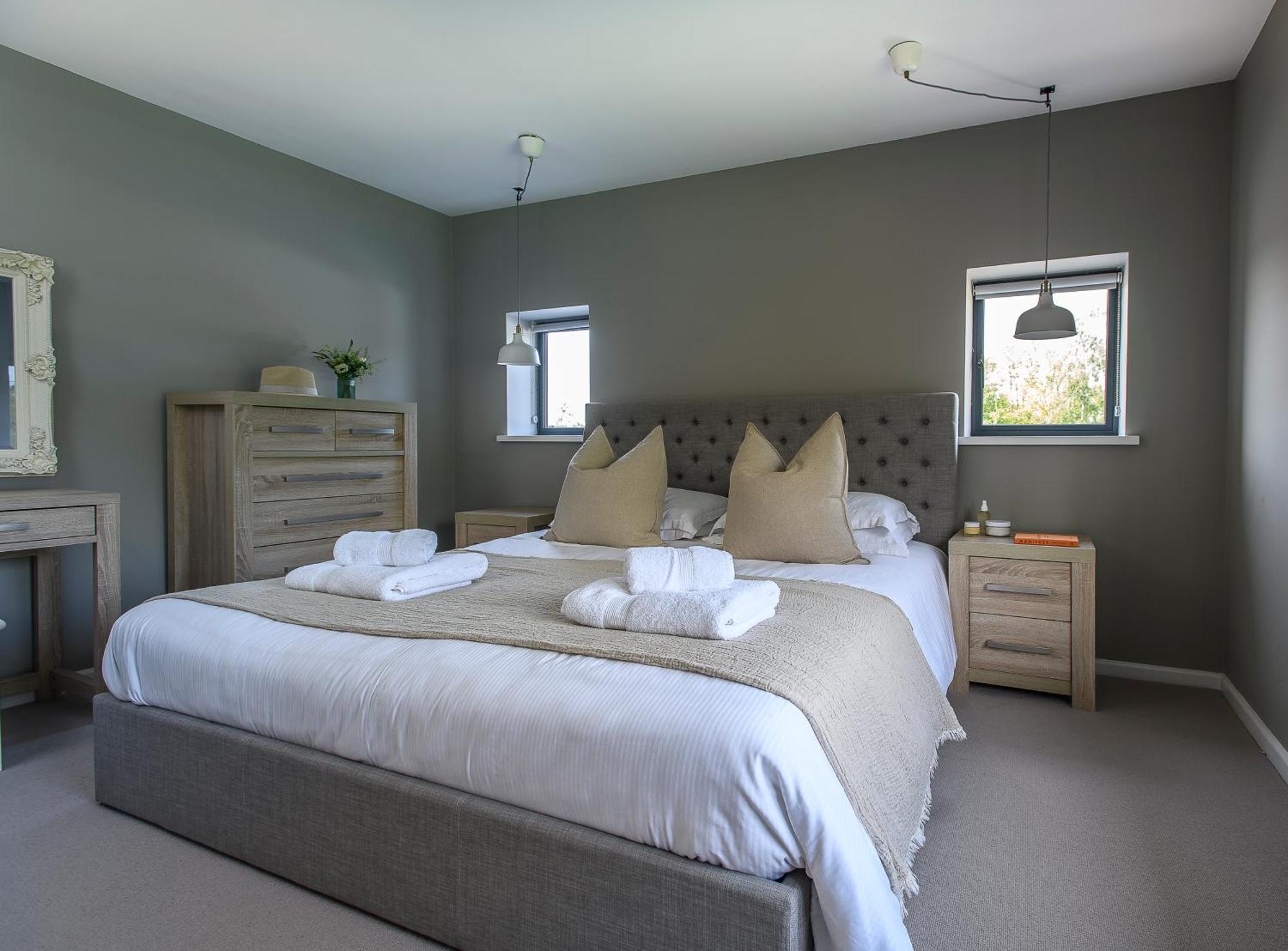 Villa Vineyard Oast Sleeps 25 Wavehorne Esterno foto
